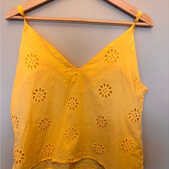 Yellow Top - Picture 4 of 4